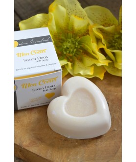 Savon doux coeur monoï...