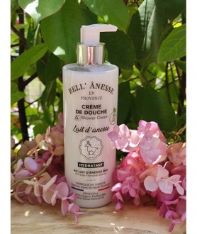 Crème de douche au lait...
