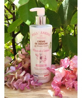 Crème de douche au lait...