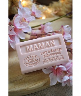 Savon "maman" au lait...