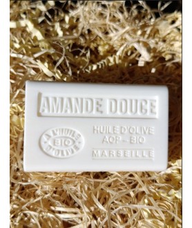 SAVON À L'HUILE D'OLIVE AOP...